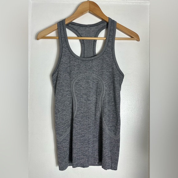 Lululemon Swiftly Tech Racerback Tank Top - Size 4 - Picture 5 of 13